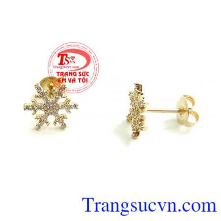 Đôi Hoa Tai mang hình ảnh của Bông Hoa Tuyết loài hoa đặc biệt chỉ "nở" khi gió đông lạnh tràn về. Đôi Hoa Tai Bông Hoa Tuyết