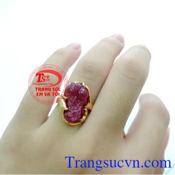 Nhẫn nữ ruby hồng ngọc, nhẫn nữ tỳ hưu ruby hồng ngọc xinh xắn, sang trọng, nhẫn nữ vàng tây 14k chạm tỳ hưu đá quý ruby phong thủy. Ruby , giọt máu của đất trời, là biểu tượng của sự tinh tế, nhẹ nhàng nhất
