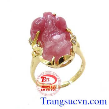 Nhẫn tỳ hưu nữ ruby tinh tế, nhẫn nữ tỳ hưu ruby vàng tây 14k đẹp thời trang, nhẫn tỳ hưu nữ kết hợp với các phụ kiện trang sức ruby khác, đem lại vẻ đẹp thời thượng. Sản phẩm kèm giấy kiểm định.