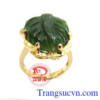 Nhẫn nữ NCT hình lá may mắn, nhẫn nữ jadeite thiên nhiên theo bộ mặt dây, nhẫn nữ thiết kế hình lá may mắn, vàng 10k đẹp sang trọng, nhẫn nữ vàng thời trang, nhẫn nữ có giấy kiểm định, đeo phong thủy , NCT hợp với tất cả các mệnh