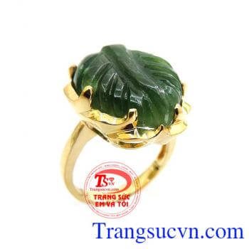 Nhẫn nữ NCT hình lá may mắn, nhẫn nữ jadeite thiên nhiên theo bộ mặt dây, nhẫn nữ thiết kế hình lá may mắn, vàng 10k đẹp sang trọng, nhẫn nữ vàng thời trang, nhẫn nữ có giấy kiểm định, đeo phong thủy , NCT hợp với tất cả các mệnh