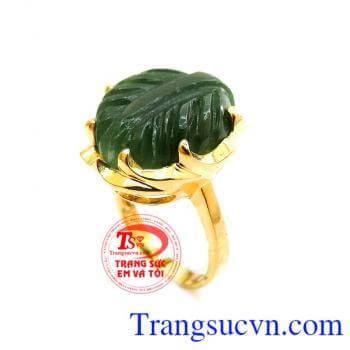 Nhẫn nữ NCT hình lá may mắn, nhẫn nữ jadeite thiên nhiên theo bộ mặt dây, nhẫn nữ thiết kế hình lá may mắn, vàng 10k đẹp sang trọng, nhẫn nữ vàng thời trang, nhẫn nữ có giấy kiểm định, đeo phong thủy , NCT hợp với tất cả các mệnh