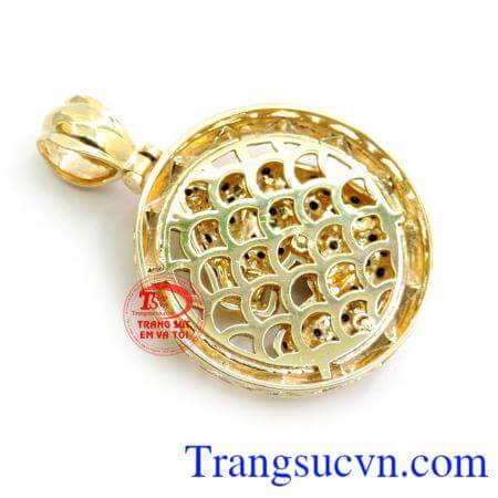 Mặt dây chuyền nam chạm khắc vàng 10k sáng bóng đảm bảo chất lượng hợp thời trang, sang trọng và phong thủy
