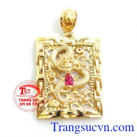 Mặt Nam Rồng Vàng Sang Trọng kết hợp với dây chuyền vàng tạo nên bộ trang sức nam tuyệt vời