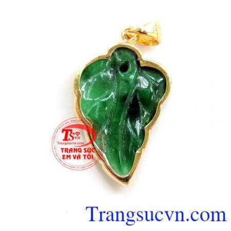 Ngọc cẩm thạch bọc vàng mặt dây