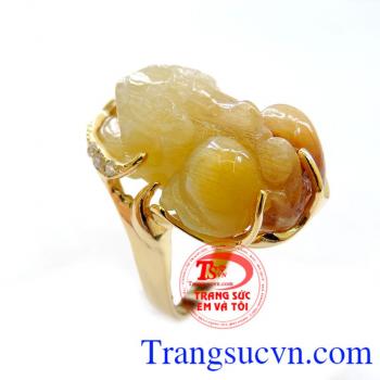 Bán chiếc Nhẫn Nữ Tỳ Hưu Thạch Anh Tóc Đẹp Lạ chất lượng cao mẫu mã đẹp. Nhẫn Nữ Tỳ Hưu Thạch Anh Tóc Đẹp Lạ mang lại may mắn bảo vệ sức khỏe cho chủ nhân