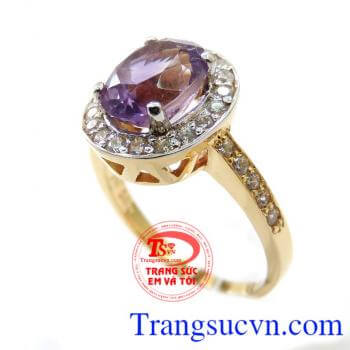 Nhẫn Nữ Đá Thạch Anh Tím chất lượng cao, mẫu mã đẹp. Nhẫn Nữ Đá Thạch Anh Tím là sự lựa chọn hoàn hảo của các doanh nhân và các nhà hoạt động xã hội