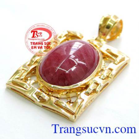 Đá Ruby không chỉ mang lại lợi ích về sức khỏe còn mang lại vẻ mạnh mẽ và mang đến rất nhiều ý nghĩa về mặt phong thủy