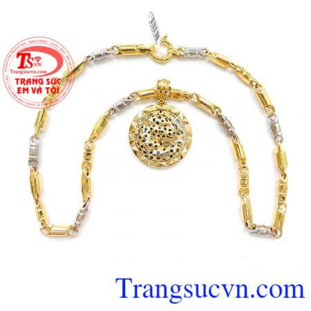 Trang sức Em và Tôi chuyên cung cấp các mặt hàng chất lượng cao đến tay khách hàng