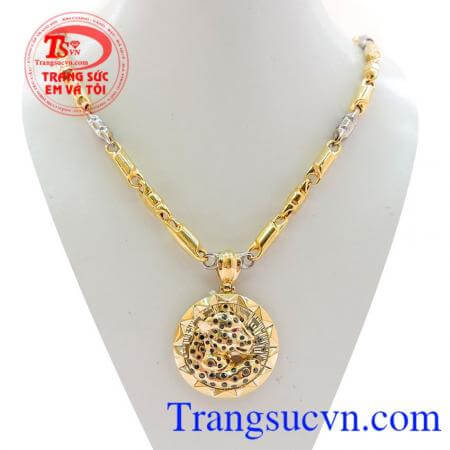 Bộ Mặt Dây Chuyền Báo Nam Tính . Bộ sản phẩm dây chuyền vàng đeo hợp thời trang