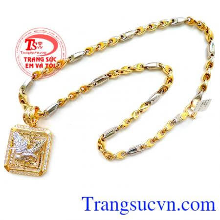 Bộ dây chuyền nam với thiết kế trẻ và khỏe giúp làm nổi bật vẻ nam tính và mạnh mẽ