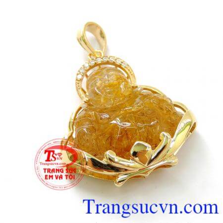 Thạch anh tóc vàng thỉnh thoảng được gọi là thạch anh titan vì tính quý hiếm và ánh kim của nó