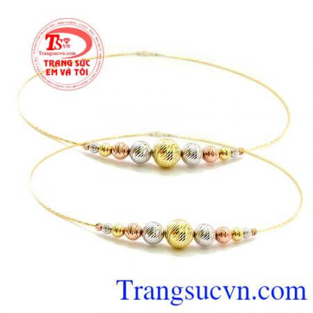 Chiếc kiềng vàng sang trọng cho nữ, thời trang, kết hợp với lắc tay nhập Italya bi. Kiềng vàng bi nhập Ý xinh