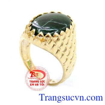 Nhẫn thiết kế lấy ý tưởng từ bộ sưu tập rắn quyền lực thể hiện cá tính mạnh mẽ của phái nam. Nhẫn đẹp, bền, bảo hành 12 tháng. Nhận thiết kế theo yêu cầu