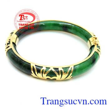 Vòng ngọc vàng trái tim yêu 