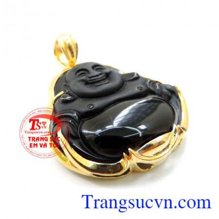 Hình tượng Phật Di Lặc được sùng bái ở Việt Nam là hòa thượng Bố Đại hay hòa thượng túi vải, một hóa thân của Phật Di Lặc