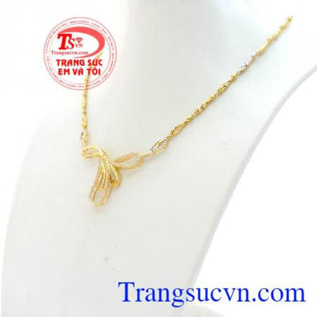 Kiềng vàng duyên dáng