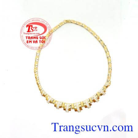 Kiềng vàng lộng lẫy, mẫu kiềng vàng thiết kế theo kiểu Ấn Độ.
