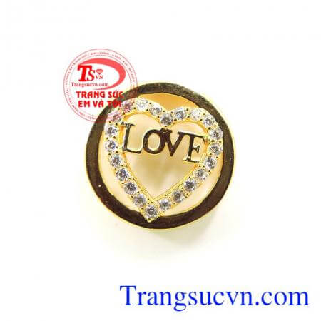 Mặt nữ trái tim love