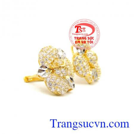 Tính cách trẻ trung năng động, thùy mị dịu dàng hay cá tính phá cách để dễ dàng khi bạn gái phối đồ với nhau. Bông tai cô nàng cá tính