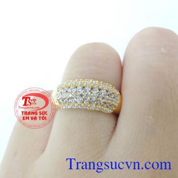 Bán nhẫn nữ vàng dành cho nữ,nhẫn nữ vàng tây,được thiết kế tinh tế, đeo xinh xinh trên ngón tay đeo nhẫn, nhẫn nữ bảo hành 6 tháng giao toàn quốc, thanh toán an toàn.
