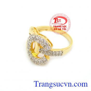Nhẫn Chanel Gắn Đá Xinh chất lượng vàng đảm bảo mẫu mã đẹp. Nhẫn Chanel Gắn Đá Xinh, nhẫn nữ vàng tây , nhẫn nữ hàng hiệu