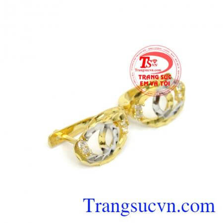 Bông tai nữ câu hồn đoạt phách.