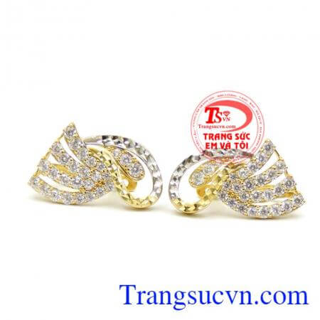 Bông tai diễm mỹ tuyệt luân.Chọn quà tặng là điều không dễ dàng gì với nhiều người, đặc biệt là cánh mày râu khi muốn mua quà tặng bạn gái.