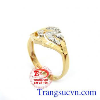 Bán nhẫn nữ vàng dành cho nữ,nhẫn nữ vàng tây,được thiết kế tinh tế, đeo xinh xinh trên ngón tay đeo nhẫn, nhẫn nữ bảo hành 6 tháng giao toàn quốc, thanh toán an toàn.