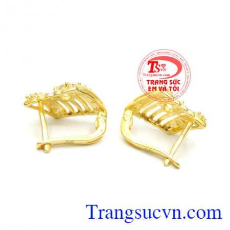 Bông tai Hoa nhường nguyệt thẹn.