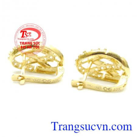 Bông tai đẹp như tranh vẽ