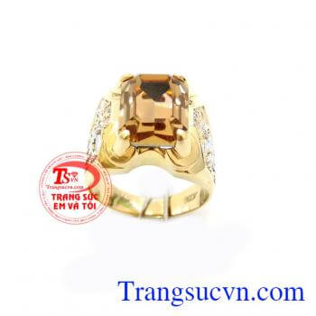 Nhẫn nam đại bàng tung cánh, nhẫn nam vàng tây 10k khắc đại bàng 2 bên má thể hiện sự mạnh mẽ và bản lĩnh