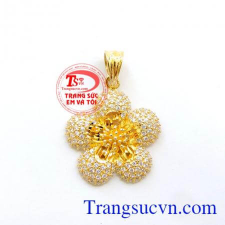 Bán Mặt Dây Bông Mai Vàng Quý Phái chất lượng vàng đảm bảo, mẫu mã đẹp.