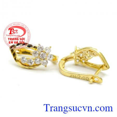 Bông tai Tú ngoại tuệ trung