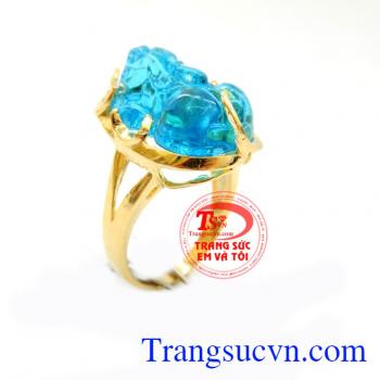 Nhẫn nữ tỳ hưu đá lam, nhẫn nữ tỳ hưu đá nhân tạo xanh lam đẹp, chiếc nhẫn nữ tỳ hưu giá rẻ là món quà vừa sang trọng lại vừa túi tiền, chiếc nhẫn nữ tỳ hưu mang ý nghĩa tài lộc và may mắn, đem lại niềm vui trong cuộc sống