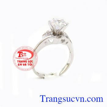 Nhẫn nữ trái tim nhỏ xinh, nhẫn nữ vàng trắng nhỏ khắc trái tim , chiếc nhẫn nữ vàng thiết kế nhẹ nhàng cho các bạn nữ, nhẫn vàng trắng đính hôn sang trọng, tặng cho người yêu nhân ngày lễ