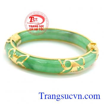 Sang trọng, vòng bọc vàng thiết kế đường nét sắc sảo. Vòng bọc vàng quý phái