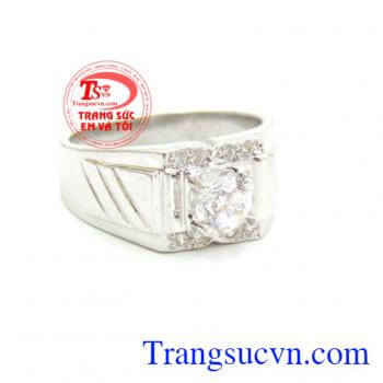 Nhẫn vàng trắng 18k phong cách cho nam, chiếc nhẫn nam vàng trắng đẹo, sang trọng, vàng chuẩn chất lượng, nhẫn nam thiết kế kiểu dáng đường nét phóng khoáng, thể hiện cá tính mạnh mẽ, bản lĩnh của người đàn ông