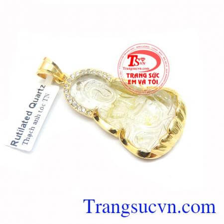 Mặt Phật Quan Âm Thạch Anh Tóc Vàng được làm từ đá thạch anh tóc tự nhiên được chạm trổ rất đẹp, tinh xảo, nghệ thuậ