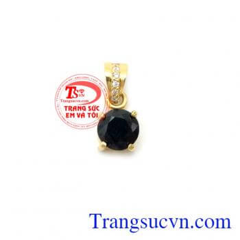 Bán Mặt Dây Gắn Đá Saphire Đen Nhỏ Xinh chất lượng cao.