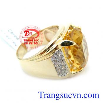 Thạch anh vàng có tác dụng rất tốt cho việc chữa các bệnh về đường ruột hoặc dạ dày. Nhẫn nam Thạch Anh Vàng Chiêu Tài Lộc
