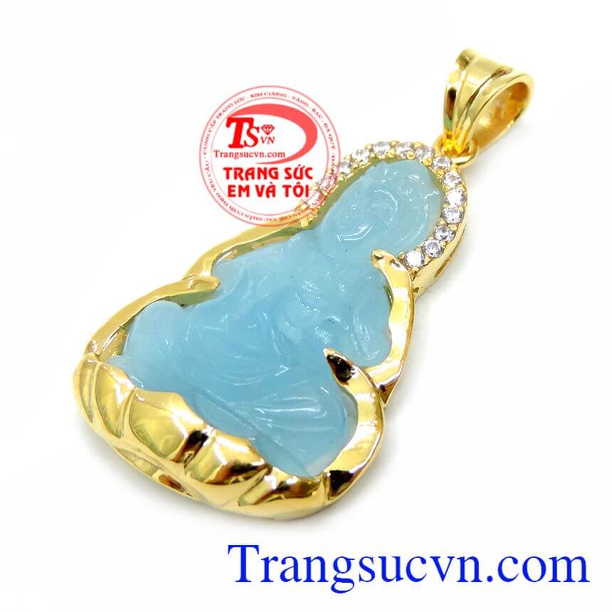 Người Trung Hoa thì cho rằng đá quý Aquamarine sẽ giúp bạn trở nên thông thái, tinh thông