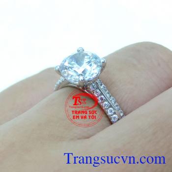 Nhẫn Nữ Vàng Trắng 18K Sáng Lấp Lánh chất lượng cao. Nhẫn Nữ Vàng Trắng 18K Sáng Lấp Lánh, nhẫn nữ vàng tây, nhẫn nữ đẹp