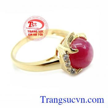 Yếu tố tạo lên đặc trưng cho màu sắc của Ruby: lửa và máu như tượng trưng cho sự ấm cúng và cuộc sống của loài người