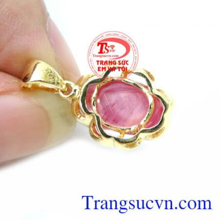 Mặt Dây Chuyền Ruby Tự Nhiên Hình Bầu