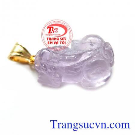 Tỳ Hưu xa xưa vốn gốc là con gấu được thần kỳ hóa, các tướng võ oai dũng được gọi là Tỳ Hưu