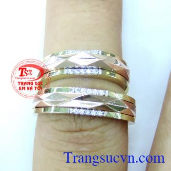 Nhẫn Cưới Sánh Duyên