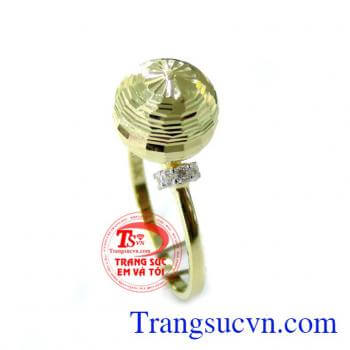 Nhẫn vàng tây nữ là món quà ý nghĩa tặng người yêu trong các ngày lễ, kỷ niệm