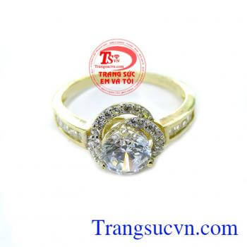 Nhẫn nữ được khách hàng ưa chuộng là sản phẩm được nhiều phái nam lựa chọn để tặng cho người mình yêu thương