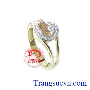 Chiếc Nhẫn Nữ Chữ G Thời Trang là món quà hoàn hảo dành tặng cho một nửa thân yêu. Bảo hành 6 tháng giao hàng toàn quốc.